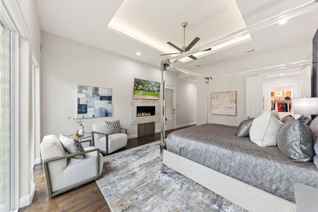 4028 Courtshire Drive, Dallas, TX 75229