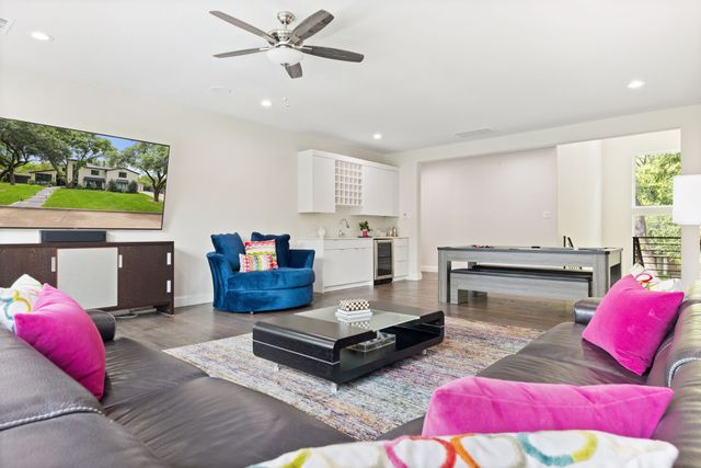 4028 Courtshire Drive, Dallas, TX 75229