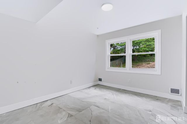 12 Villanova Road, Old Bridge, NJ 08859