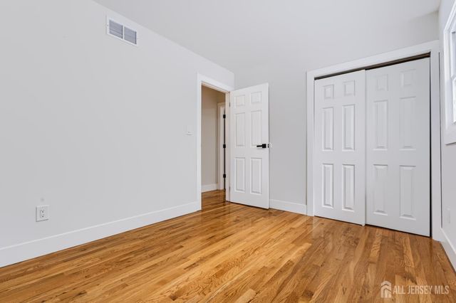 12 Villanova Road, Old Bridge, NJ 08859