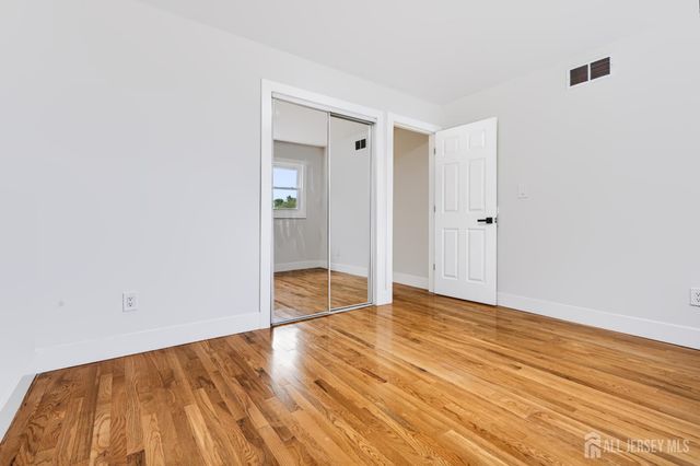 12 Villanova Road, Old Bridge, NJ 08859