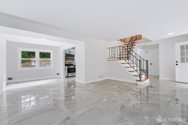 12 Villanova Road, Old Bridge, NJ 08859