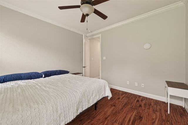 122 Whites Lake Estates Drive, Highlands, TX 77562