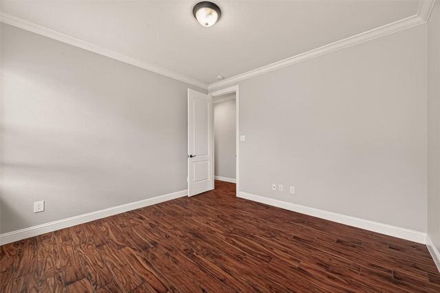 122 Whites Lake Estates Drive, Highlands, TX 77562
