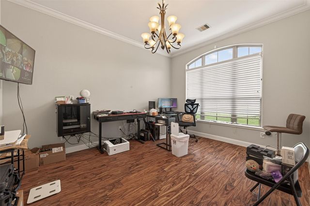 122 Whites Lake Estates Drive, Highlands, TX 77562