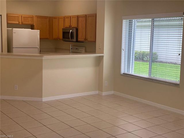 8240 Pacific Beach DR, Fort Myers, FL 33966