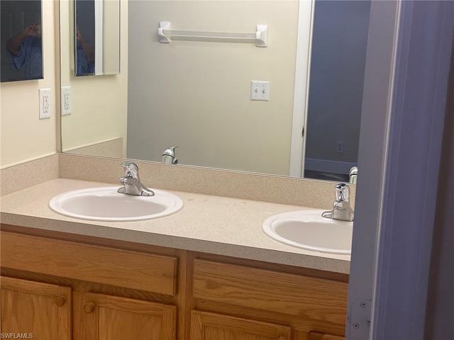 8240 Pacific Beach DR, Fort Myers, FL 33966