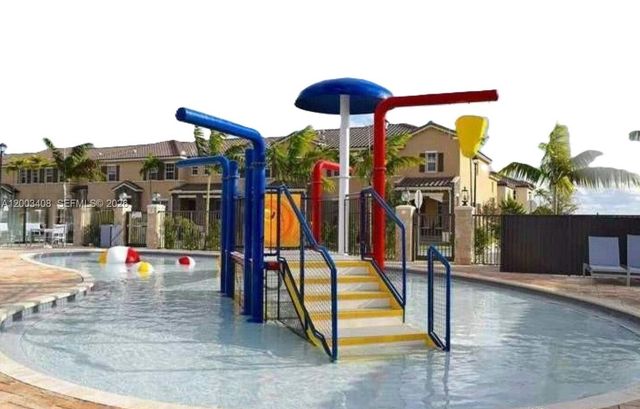 9540 SW 169th Pl, Miami, FL 33196