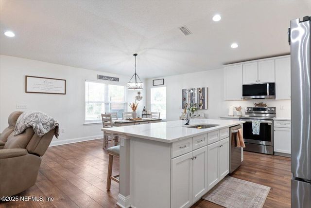 4110 SCENIC Drive, Middleburg, FL 32068