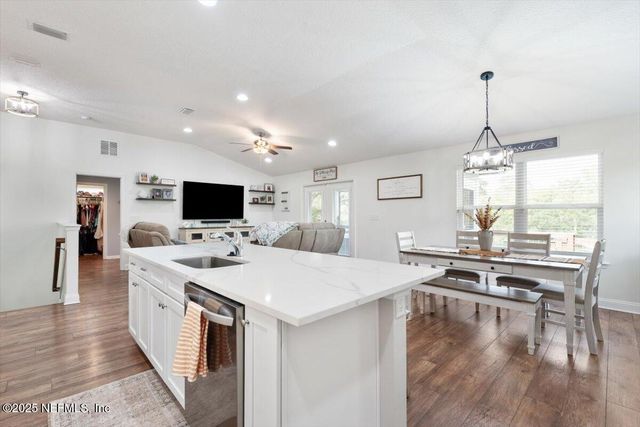 4110 SCENIC Drive, Middleburg, FL 32068