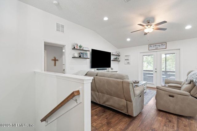 4110 SCENIC Drive, Middleburg, FL 32068