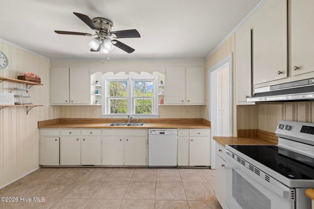 106 Elizabeth Street, Richlands, NC 28574