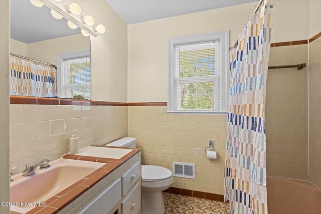 106 Elizabeth Street, Richlands, NC 28574