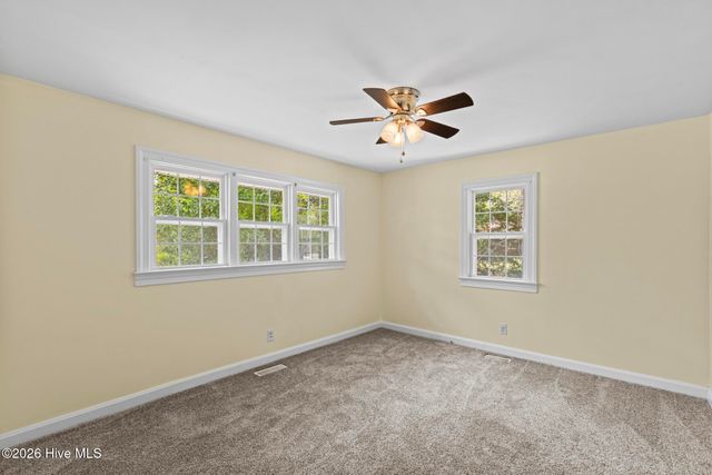 106 Elizabeth Street, Richlands, NC 28574