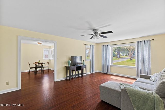 106 Elizabeth Street, Richlands, NC 28574