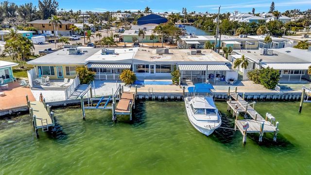 15 SEASIDE COURT, Holmes Beach, FL 34217