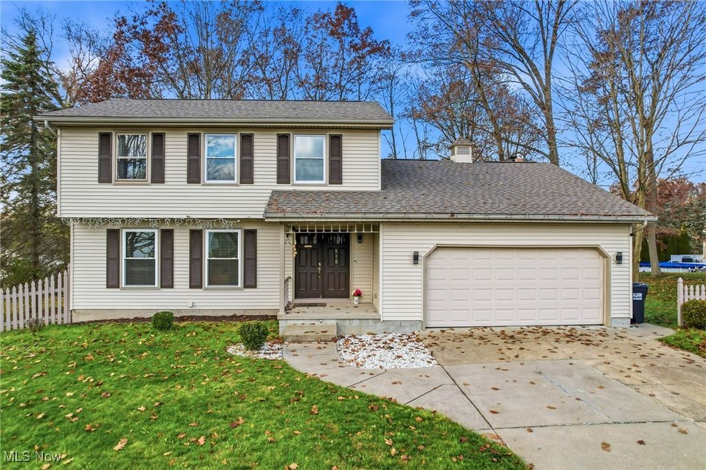 510 W Regency Circle, Canfield, OH 44406