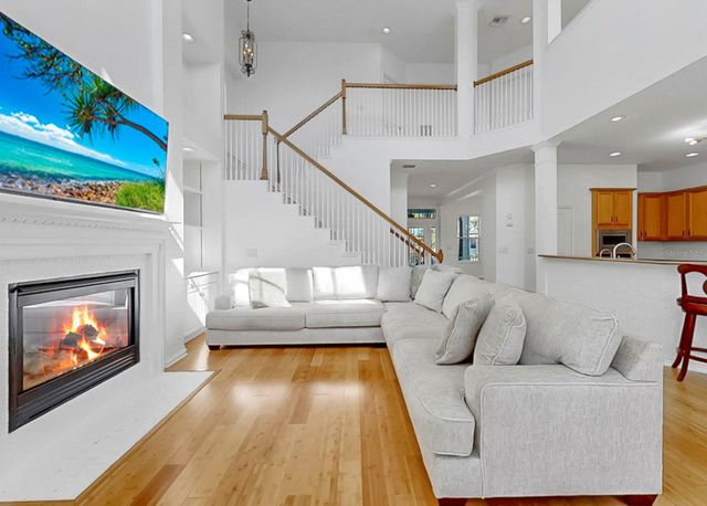 435 ISLEBAY DRIVE, Apollo Beach, FL 33572