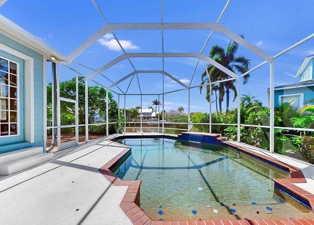 435 ISLEBAY DRIVE, Apollo Beach, FL 33572