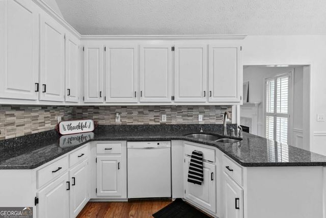 8260 Stonebrook Court, Cumming, GA 30040