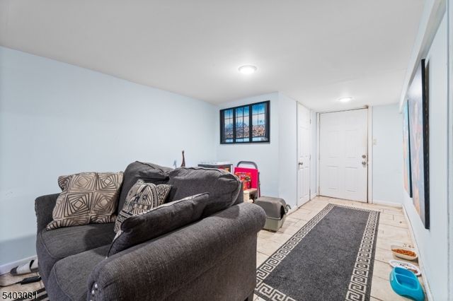 99 W 21St St, Bayonne City, NJ 07002