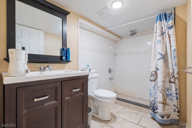 99 W 21St St, Bayonne City, NJ 07002