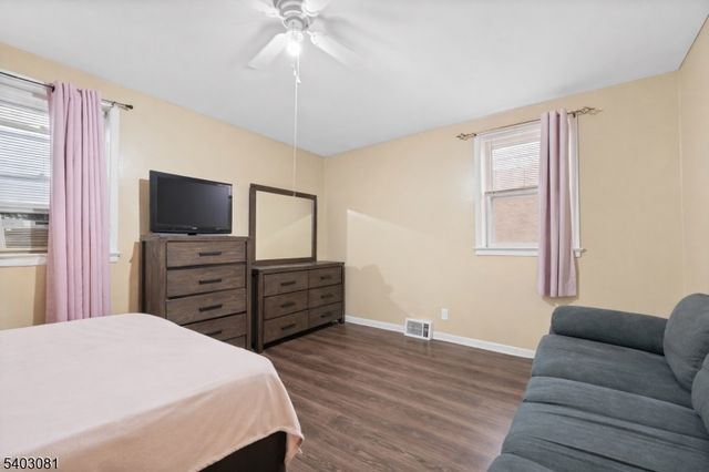 99 W 21St St, Bayonne City, NJ 07002