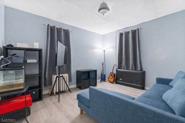 99 W 21St St, Bayonne City, NJ 07002