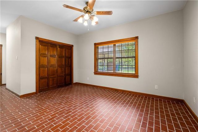 3934 STAPLES Road, Pineville, LA 71360