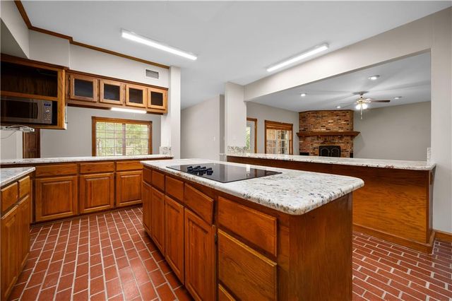 3934 STAPLES Road, Pineville, LA 71360