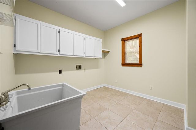 3934 STAPLES Road, Pineville, LA 71360