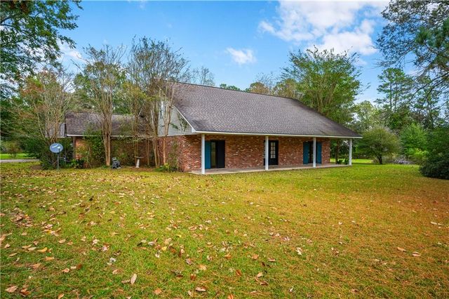 3934 STAPLES Road, Pineville, LA 71360