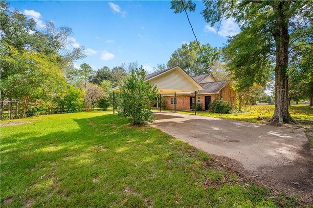 3934 STAPLES Road, Pineville, LA 71360