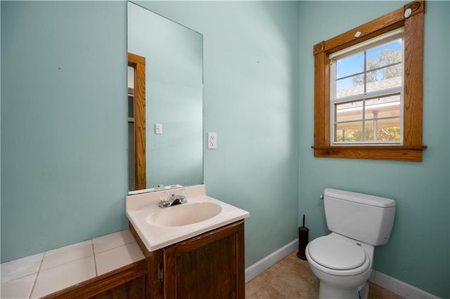 3934 STAPLES Road, Pineville, LA 71360