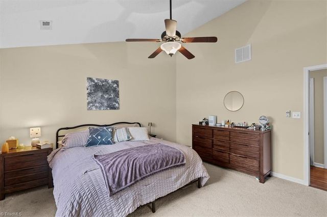 705 Eagle Point Drive, Kernersville, NC 27284