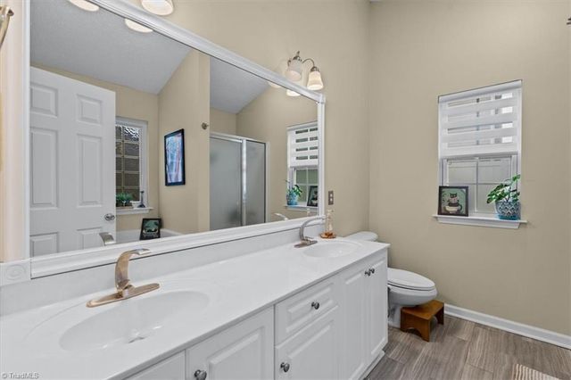 705 Eagle Point Drive, Kernersville, NC 27284