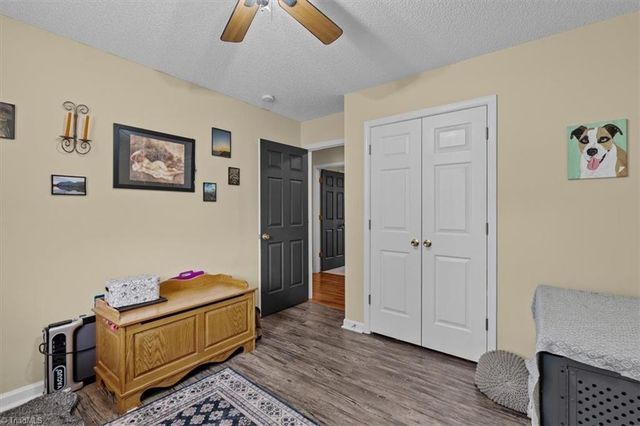 705 Eagle Point Drive, Kernersville, NC 27284