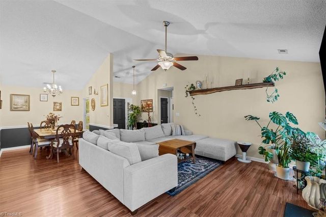 705 Eagle Point Drive, Kernersville, NC 27284