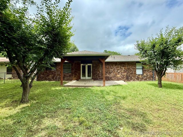 18214 E 4th Street, Tulsa, OK 74108