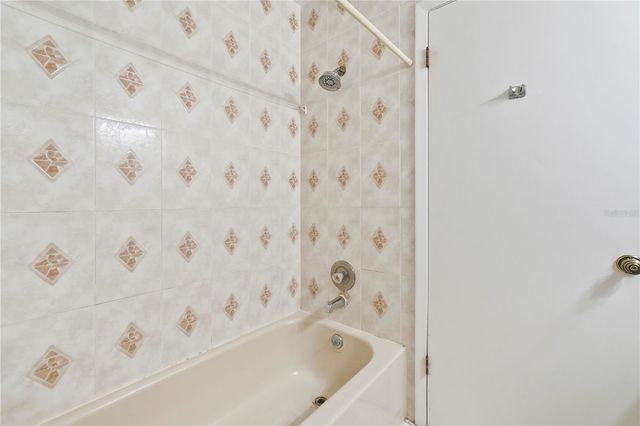 5002 CORVETTE DRIVE, Tampa, FL 33624