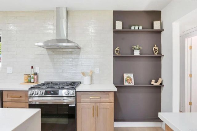 5822 Stadium Street, San Diego, CA 92122