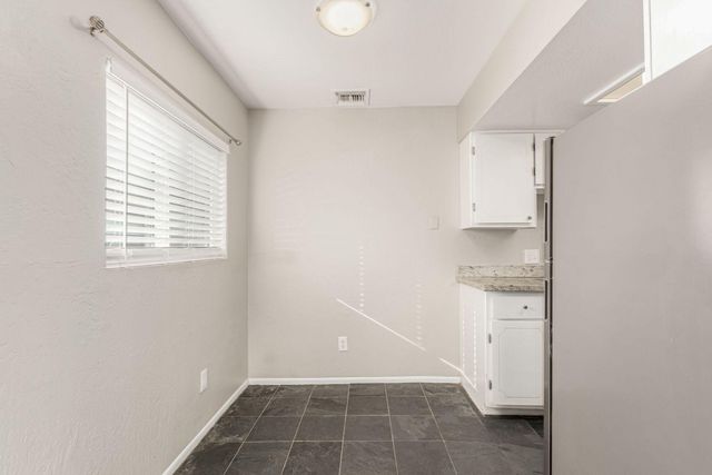 10033 N 9th Avenue Apt 2, Phoenix, AZ 85021