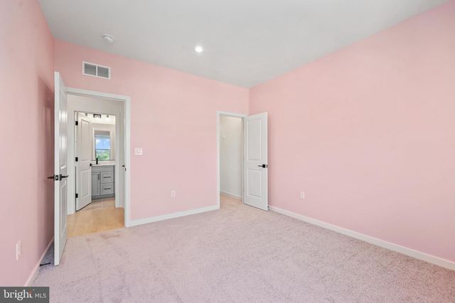 20912 BLUEBIRD SQ, Sterling, VA 20165
