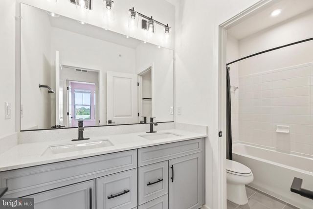 20912 BLUEBIRD SQ, Sterling, VA 20165