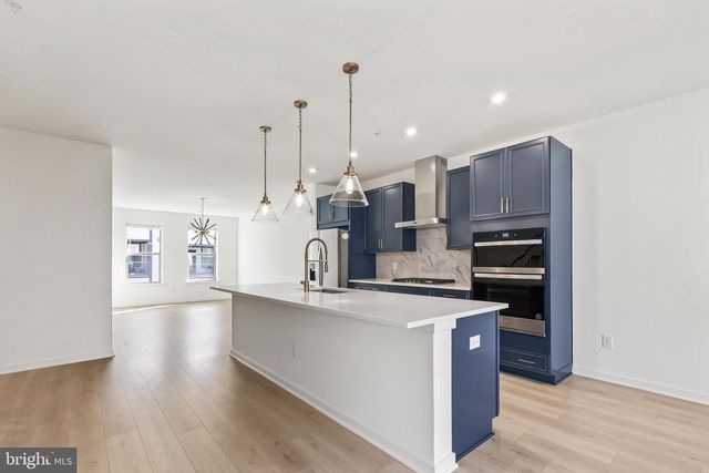 20912 BLUEBIRD SQ, Sterling, VA 20165