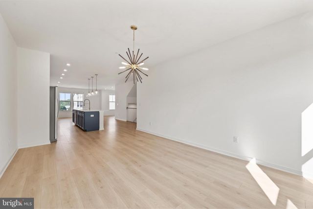 20912 BLUEBIRD SQ, Sterling, VA 20165