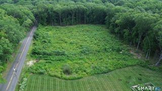 54 Northrop Road, Woodbridge, CT 06525