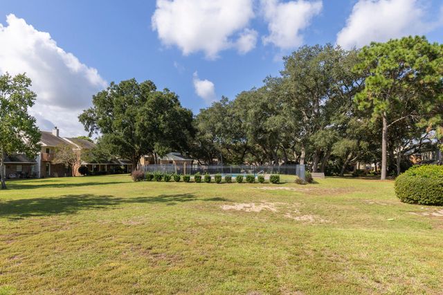 29 11Th Street, A, Shalimar, FL 32579