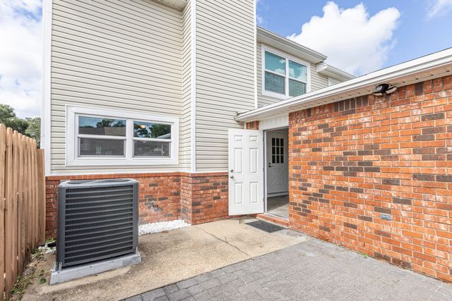 29 11Th Street, A, Shalimar, FL 32579