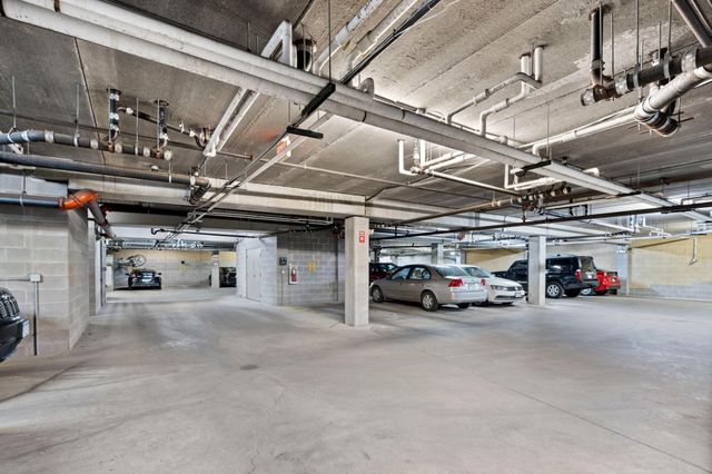 1800 Clinton Avenue 407, Minneapolis, MN 55404